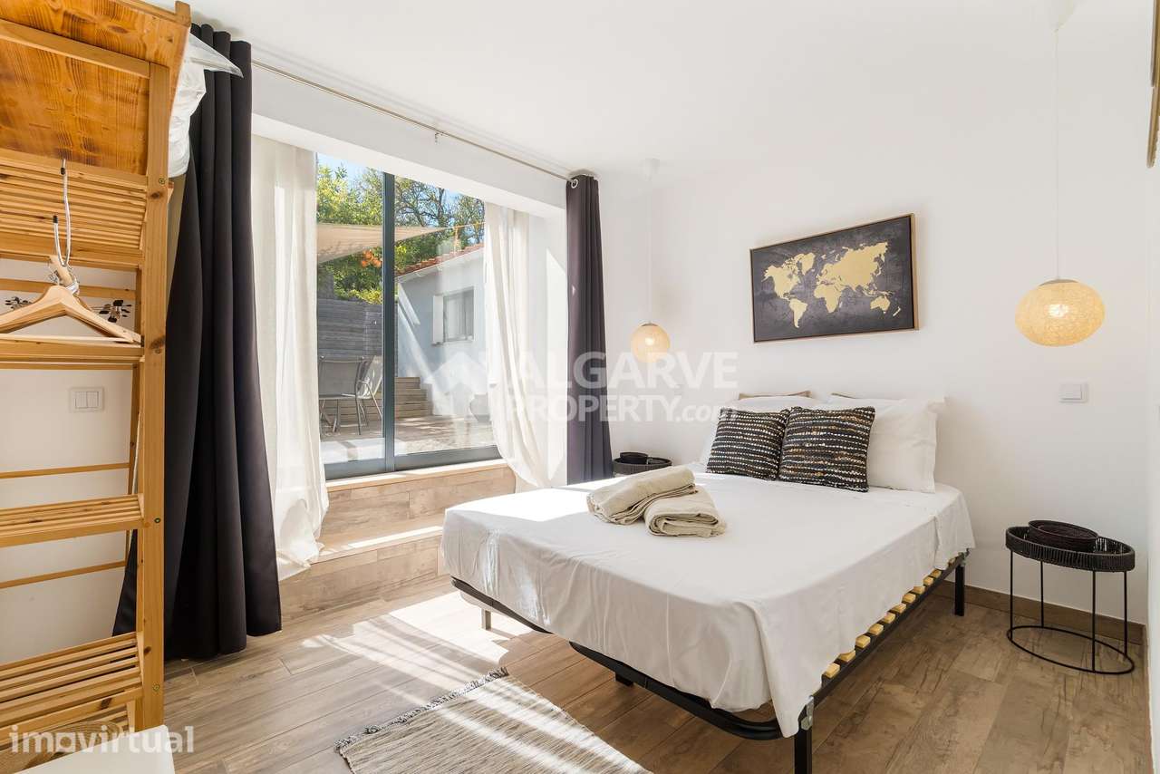 Moradia T3 renovada com piscina aquecida e rooftop em Boliqueime - Grande imagem: 4/37