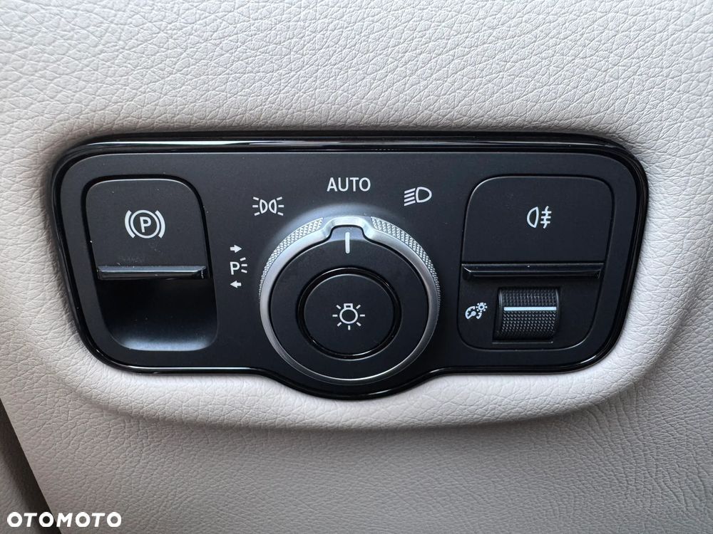 Mercedes-Benz Klasa V 300 d 4-Matic 9G-Tronic Exclusive (ekstra d³) - 35