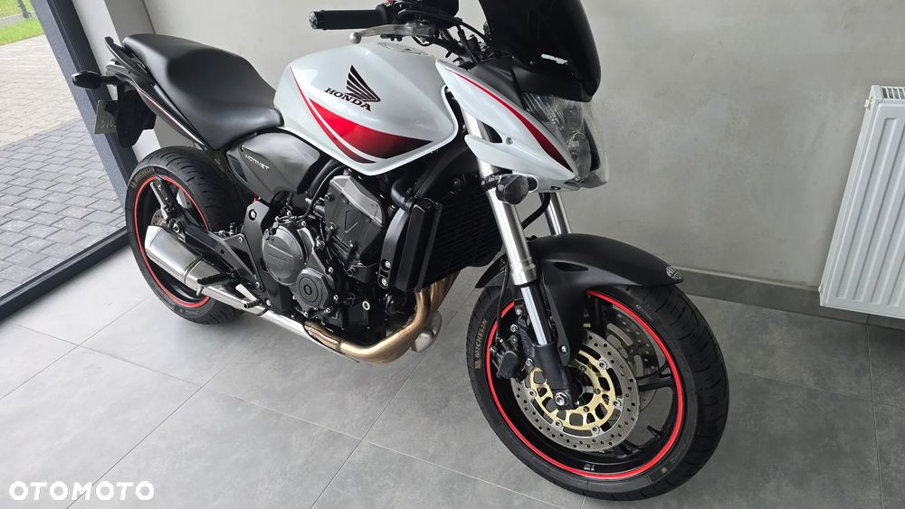 Honda Hornet - 35