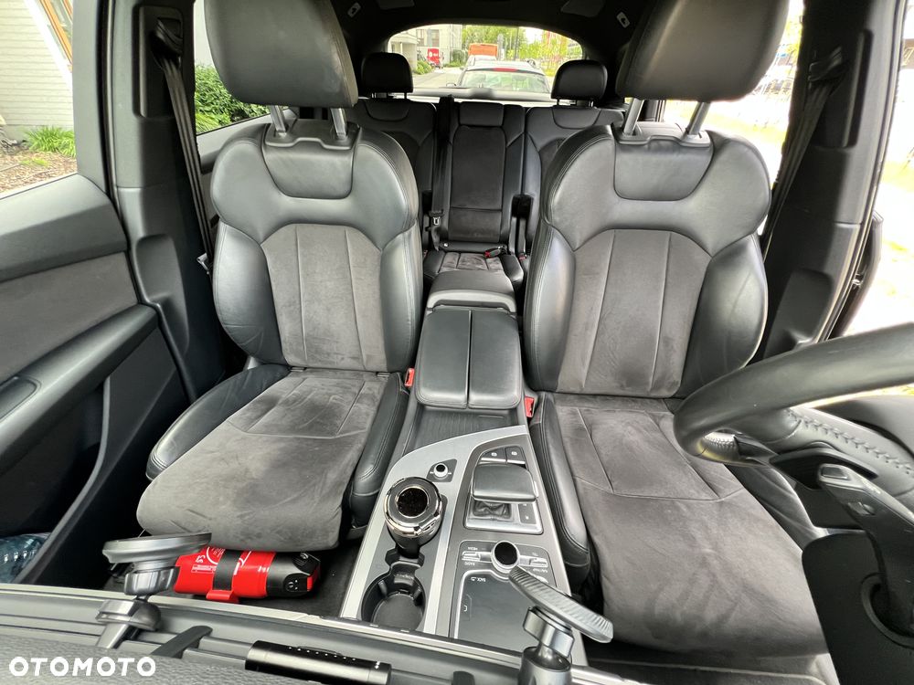 Audi Q7 50 TDI mHEV Quattro S Line Tiptr - 26