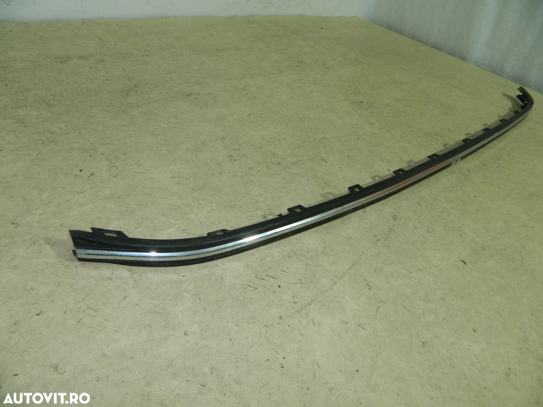 Ornament central cu crom - bara fata, VW Touareg, 19-20, 760807245A - 6