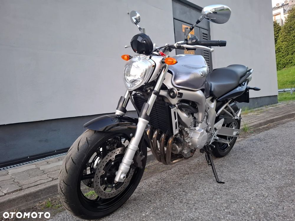 Yamaha FZ6 - 24