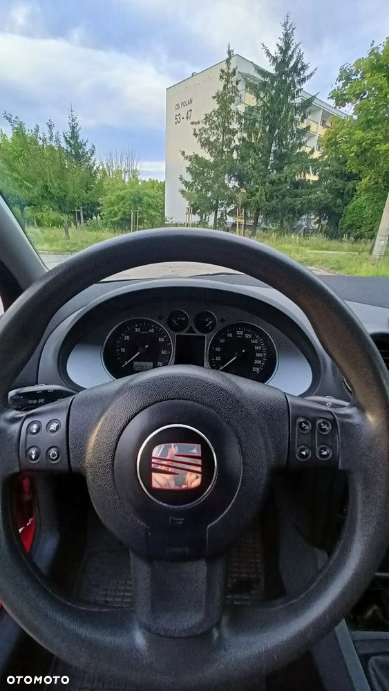 Seat Ibiza 1.4 16V Reference - 6