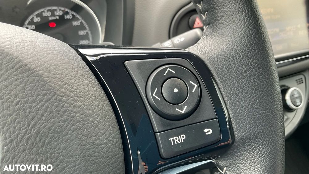 Toyota Yaris - 22