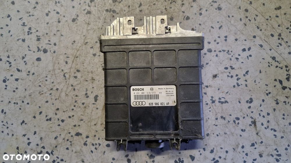 AUDI 80 B4 1.9 TDI STEROWNIK SILNIKA 028906021AP - 1