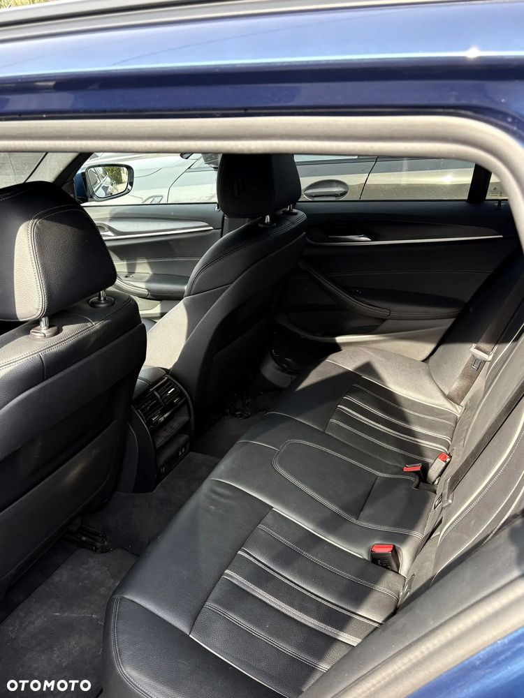 BMW Seria 5 530d xDrive mHEV M Sport sport - 16
