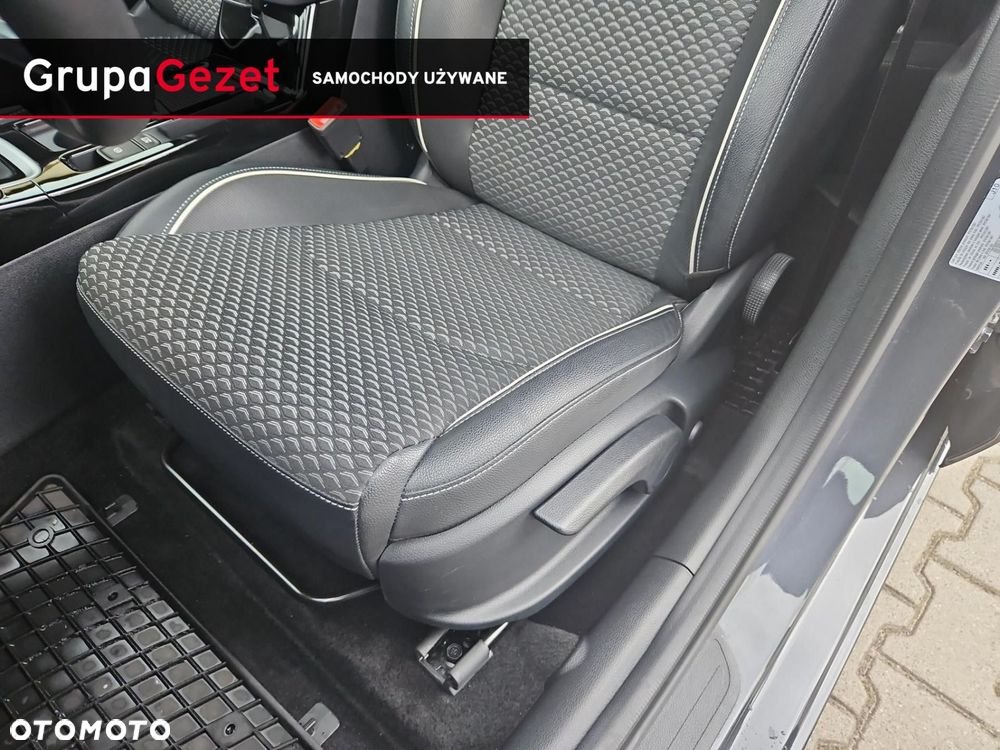 Kia Ceed - 12