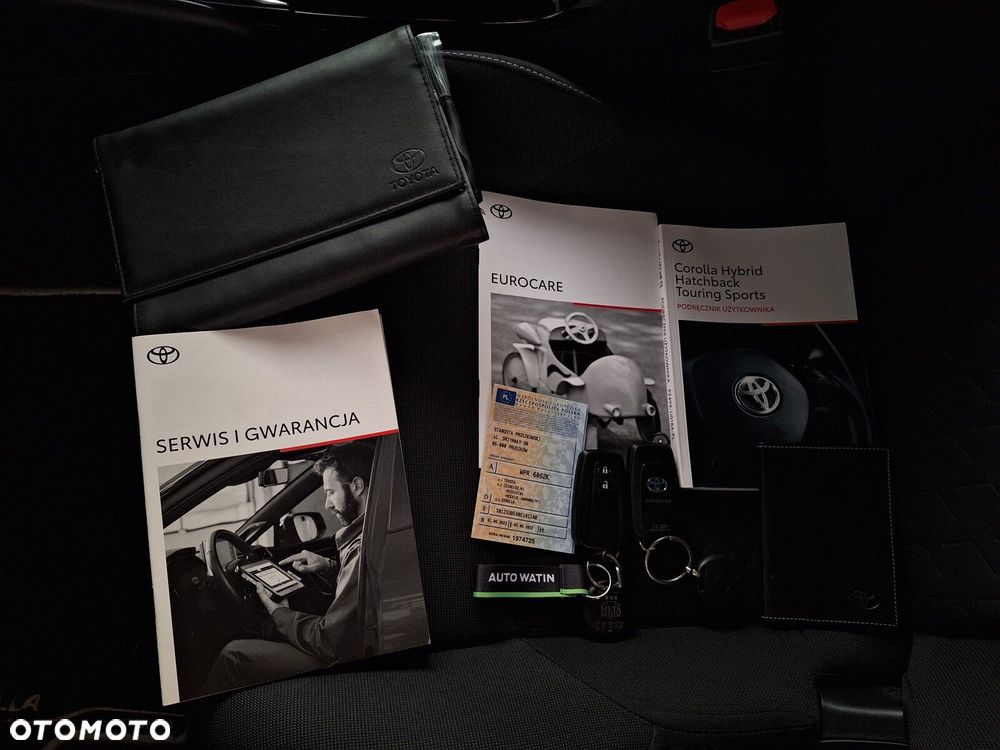 Toyota Corolla 2.0 Hybrid Comfort - 7