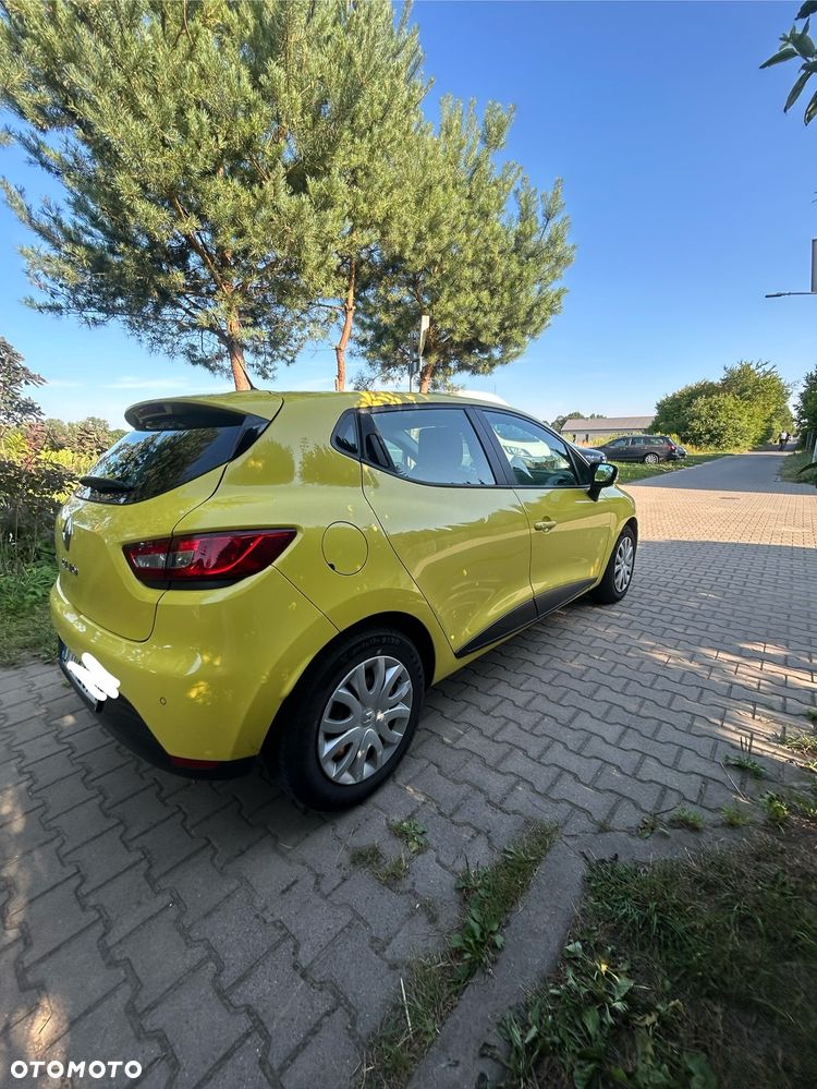 Renault Clio 1.2 16V Life - 5