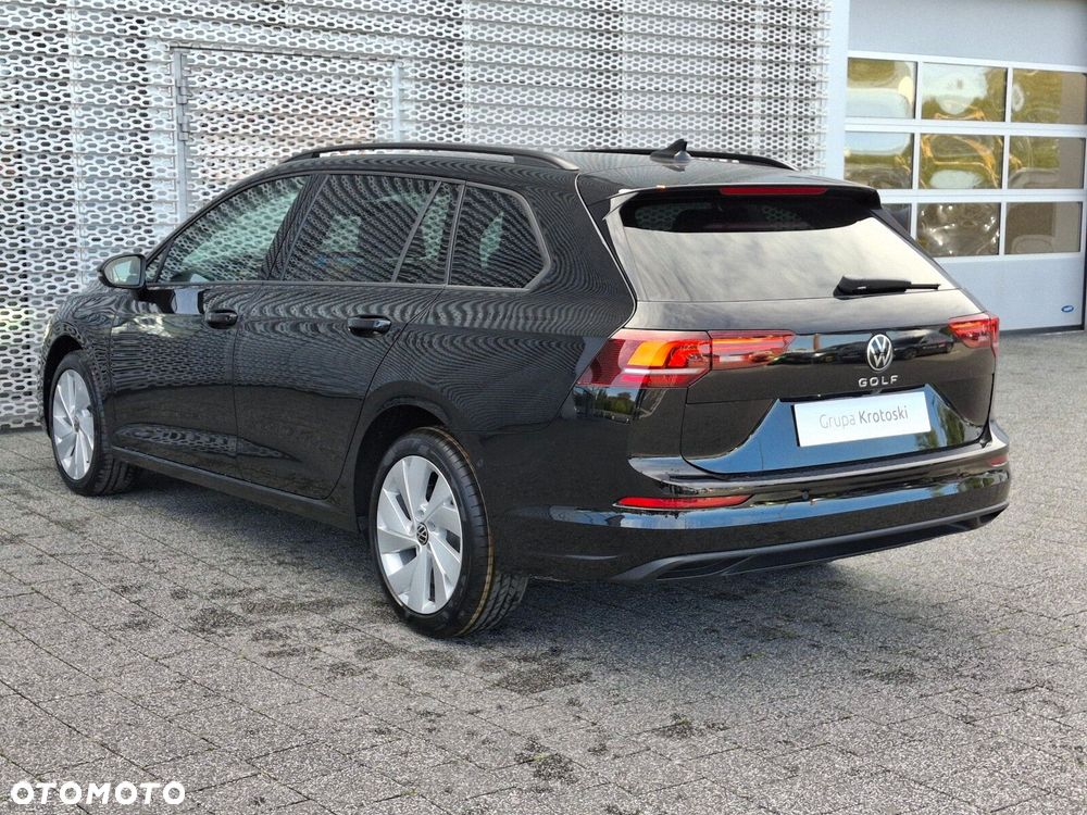 Volkswagen Golf VIII 2.0 TDI Life Plus - 5