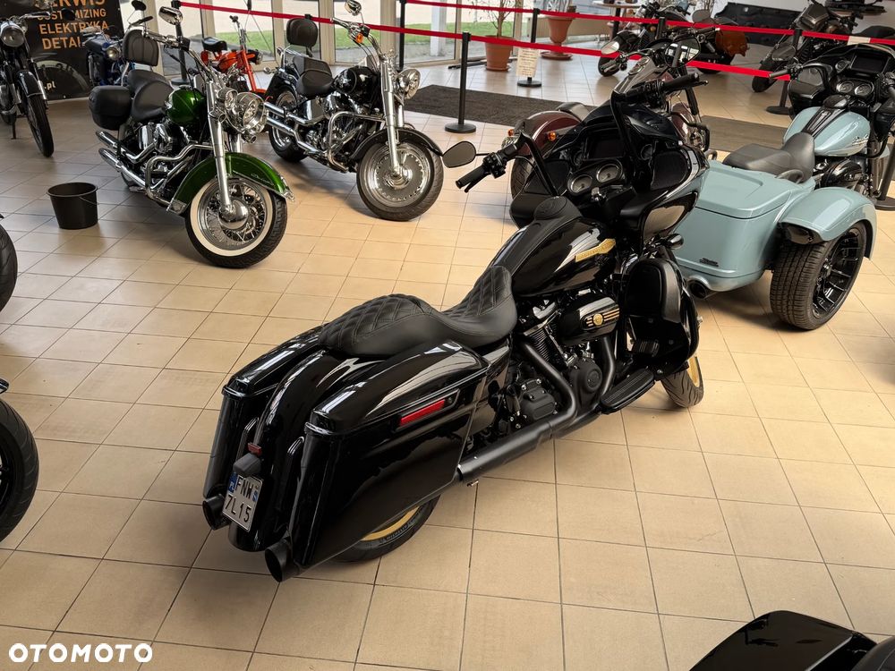 Harley-Davidson Touring Road Glide - 9