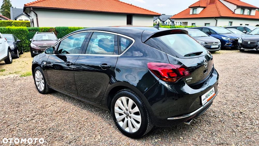 Opel Astra 1.4 T Cosmo S&S - 20