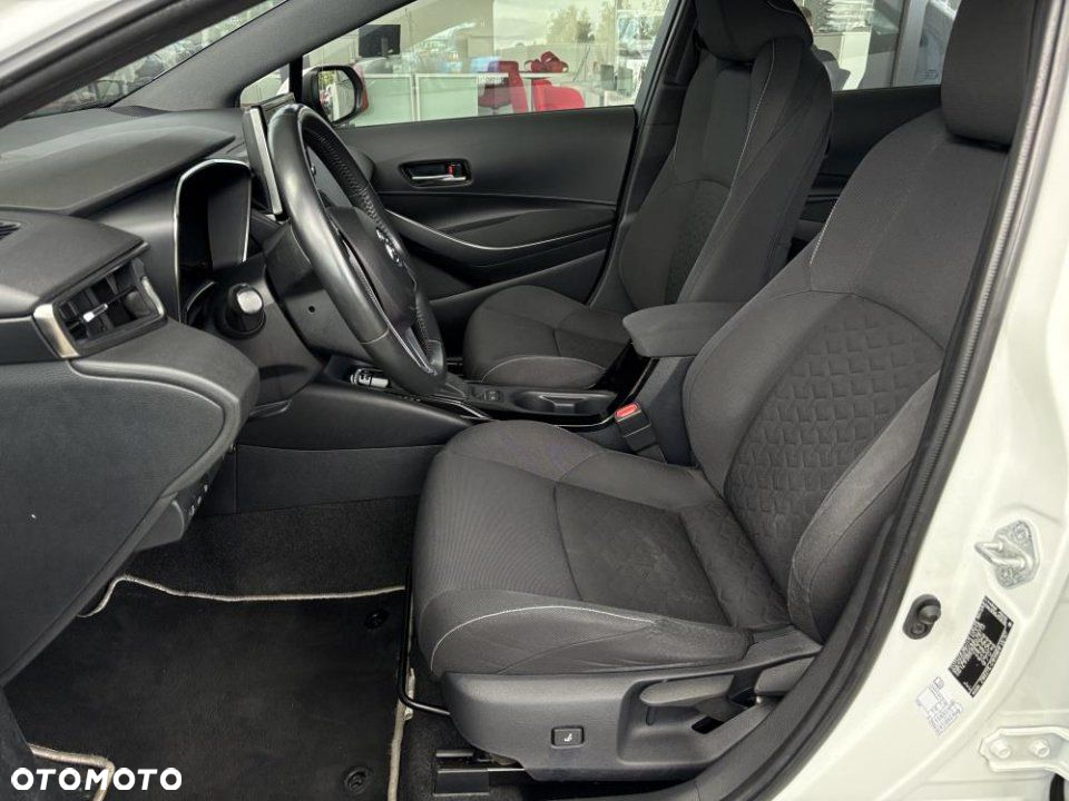 Toyota Corolla - 22