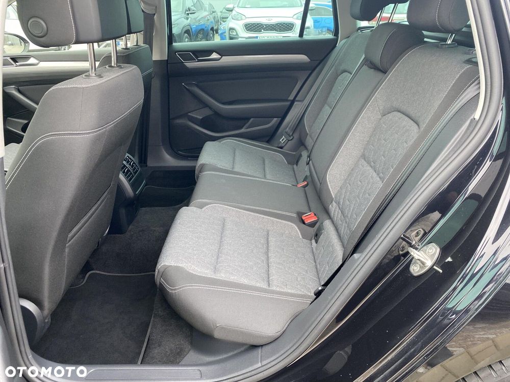 Volkswagen Passat - 23