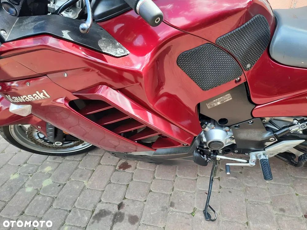 Kawasaki GTR - 8