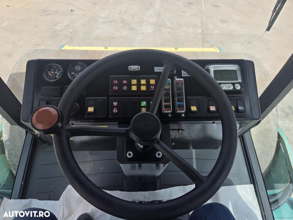Ammann ASC110, 2018, 445h, Masa operationala 15tone, latime tambur 2,1m, lungime totala 5,7m, motor 115KW, posibilitate leasing 3 ani, STARE FOARTE BUNA-65.900 EUR+Tva - 8