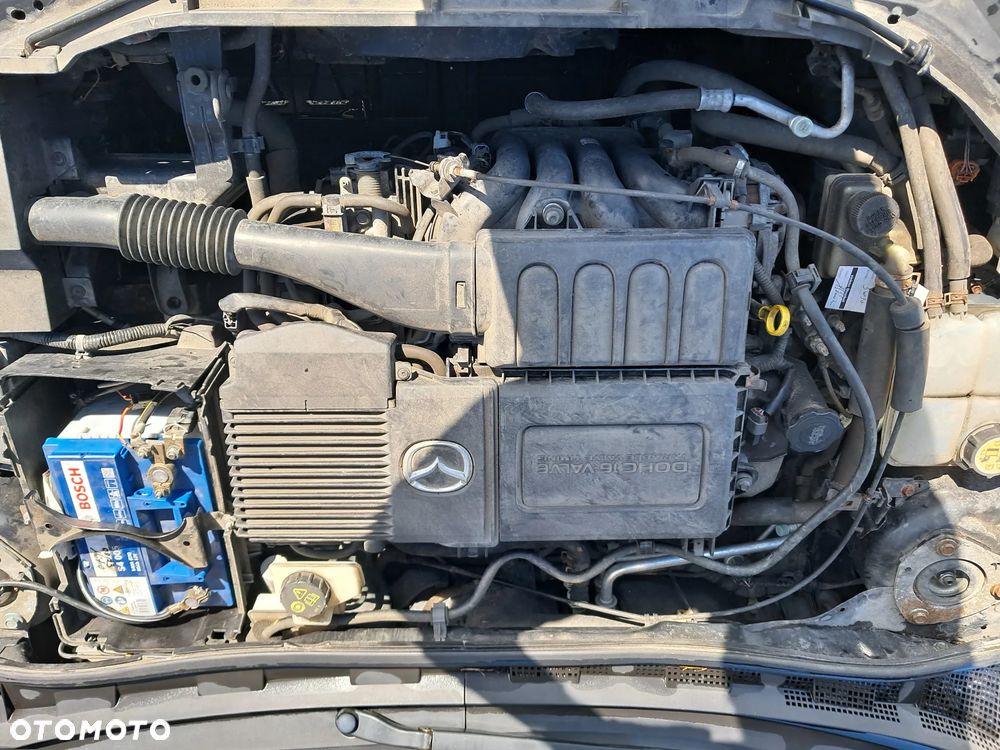 Mazda 3 1.6 Active + - 13