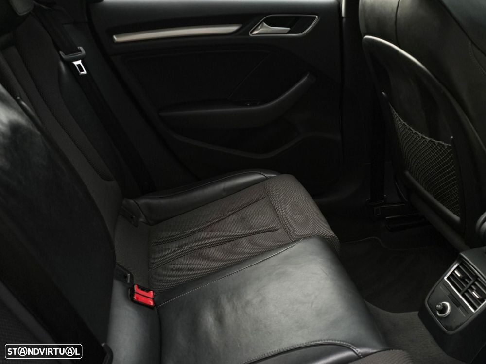 Audi A3 Limousine 1.6 TDI S-line S tronic - 3