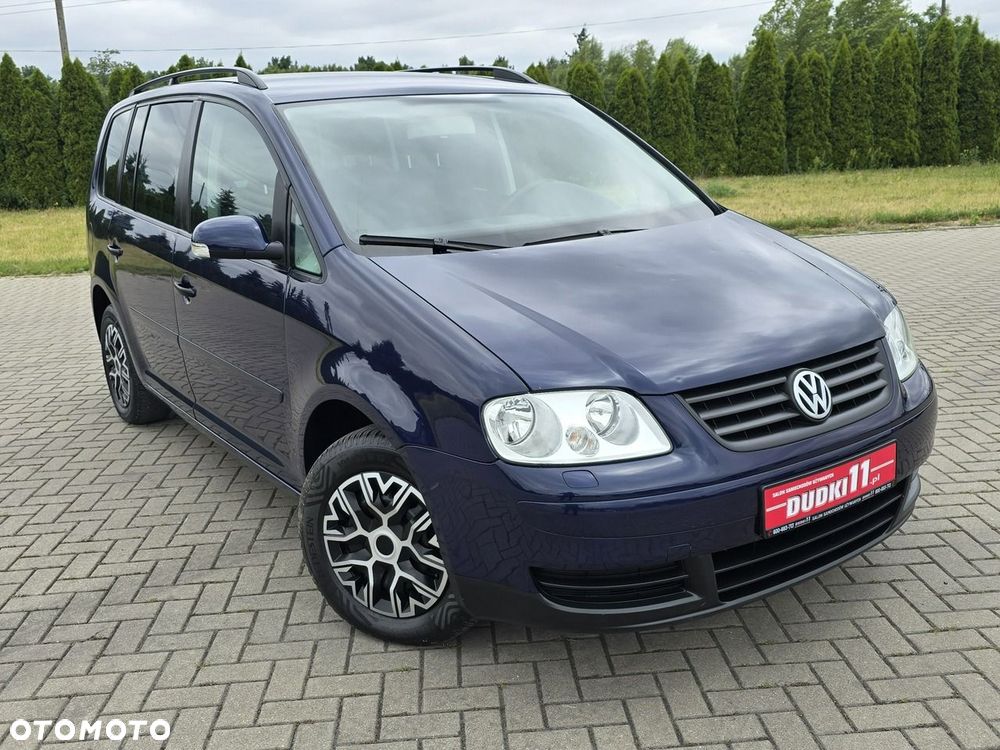 Volkswagen Touran - 1