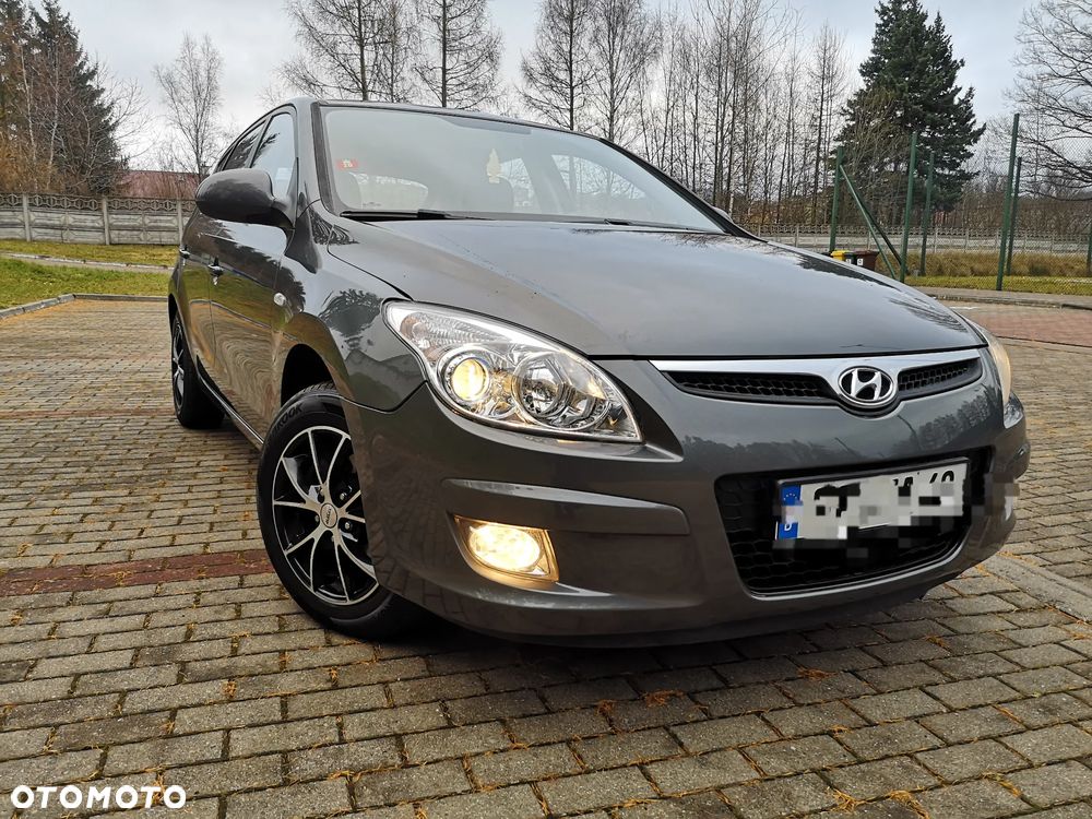 Hyundai i30 ver-1-6-classic - 1