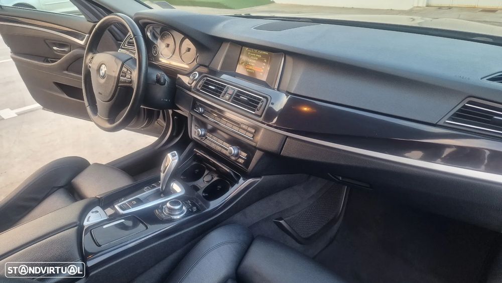 BMW 525 d Touring Aut. Luxury Line - 7
