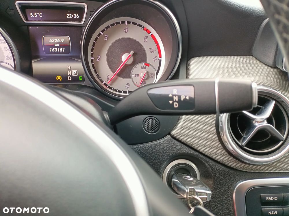 Mercedes-Benz GLA 180 (CDI) d 7G-DCT Urban - 23