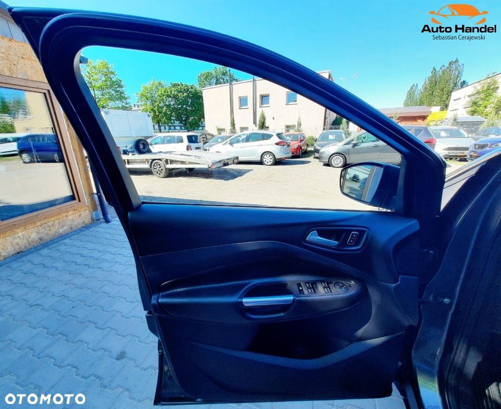 Ford Kuga 2.0 TDCi AWD Titanium - 41