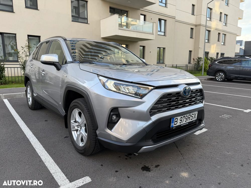 Toyota RAV4 - 2