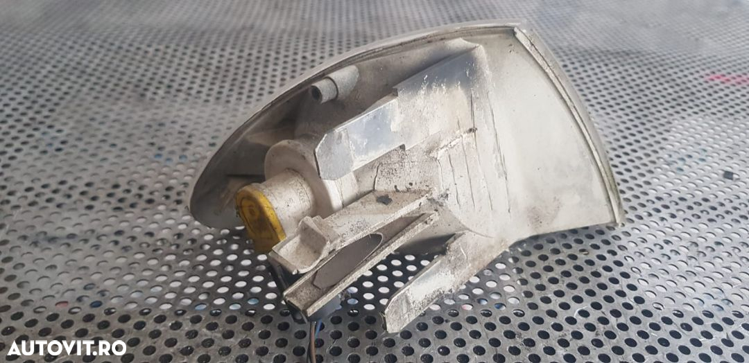 Semnalizare Stanga BMW Seria 3 E46 Livram Oriunde In Tara - 4