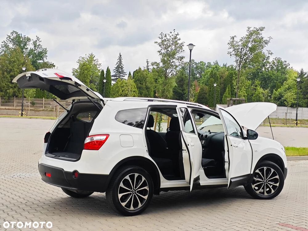 Nissan Qashqai+2 - 14