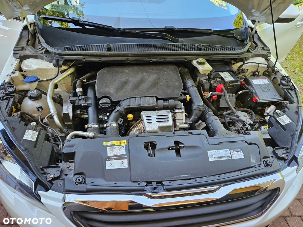 Peugeot 308 1.2 PureTech Allure S&S - 21