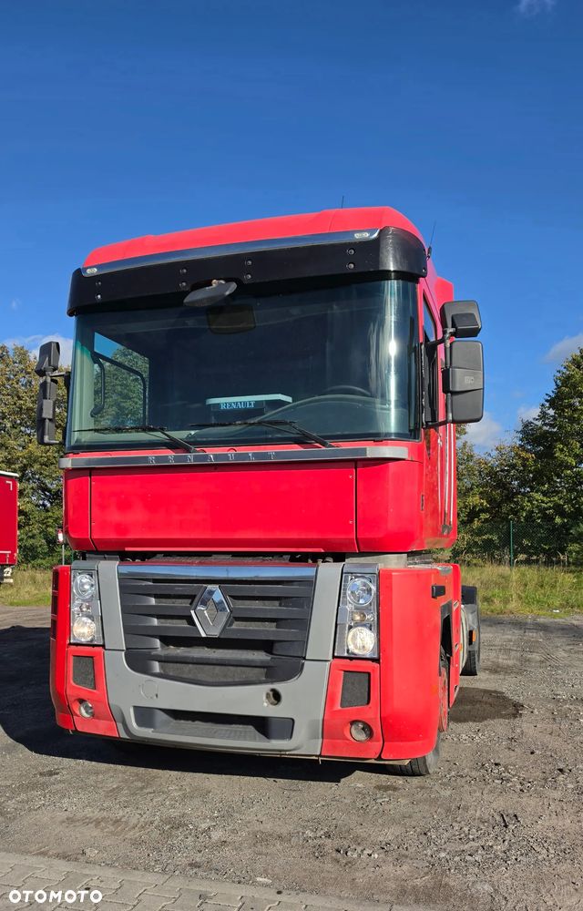 Renault Magnum