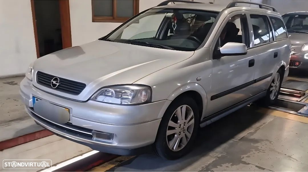 Opel Astra 1.4 Sport - 1