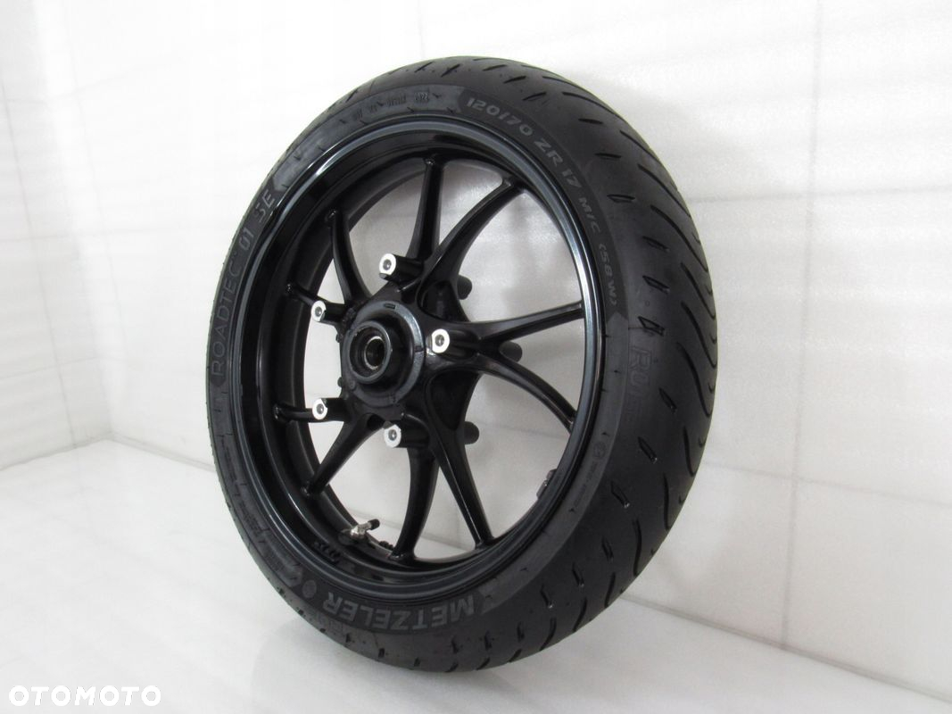 Felga przód + opona Triumph Speed Triple 1050, 10r - 2