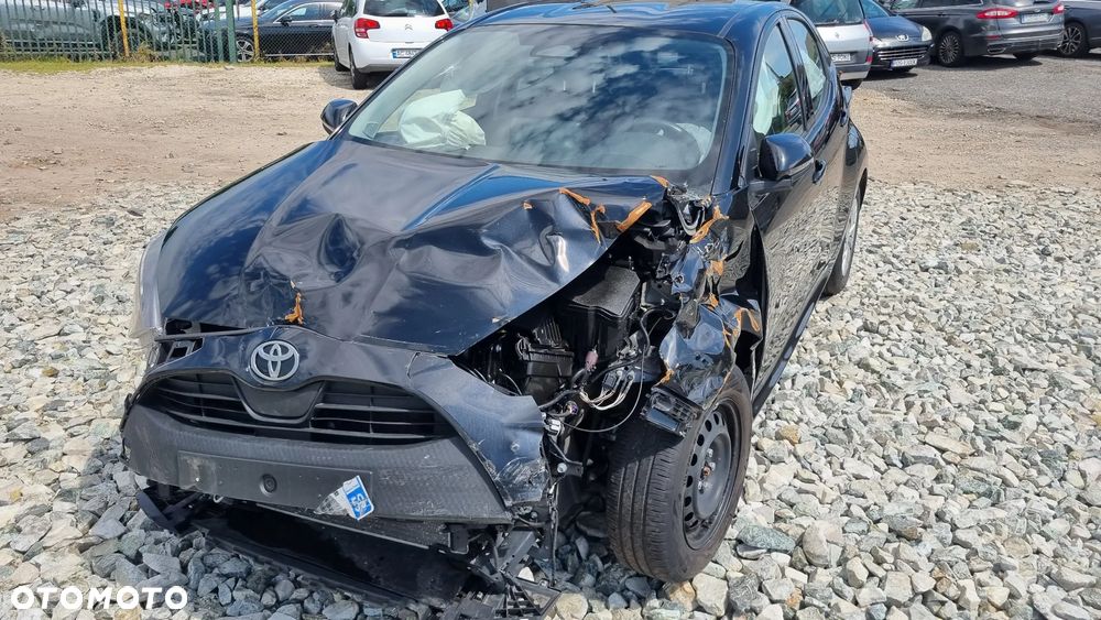 Toyota Yaris - 7