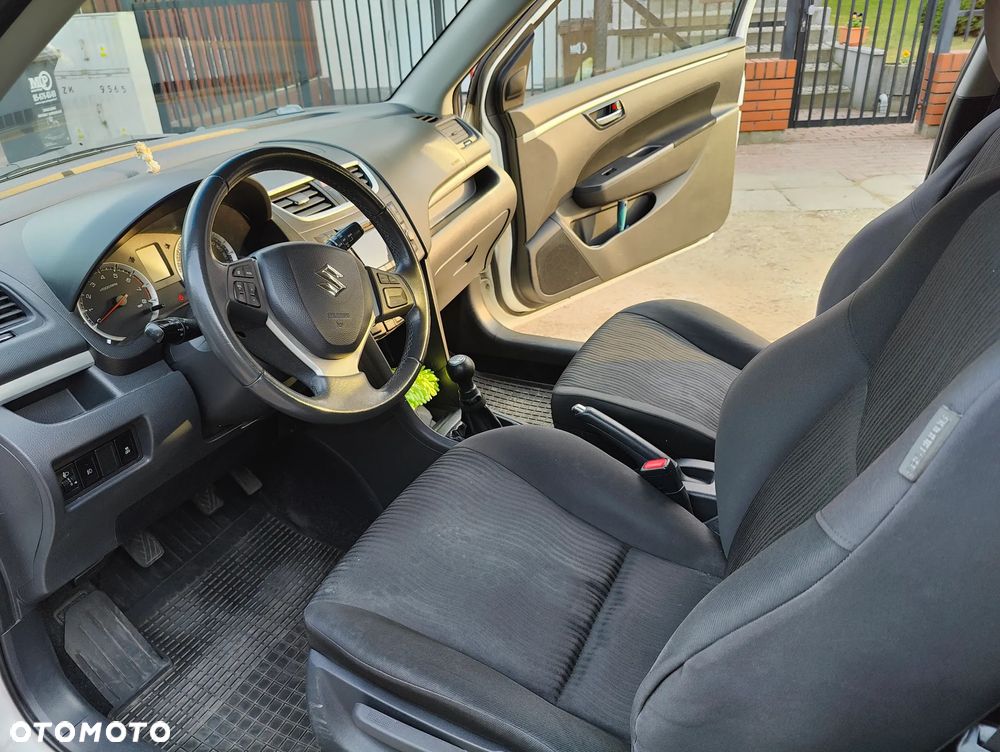 Suzuki Swift 1.2 - 13