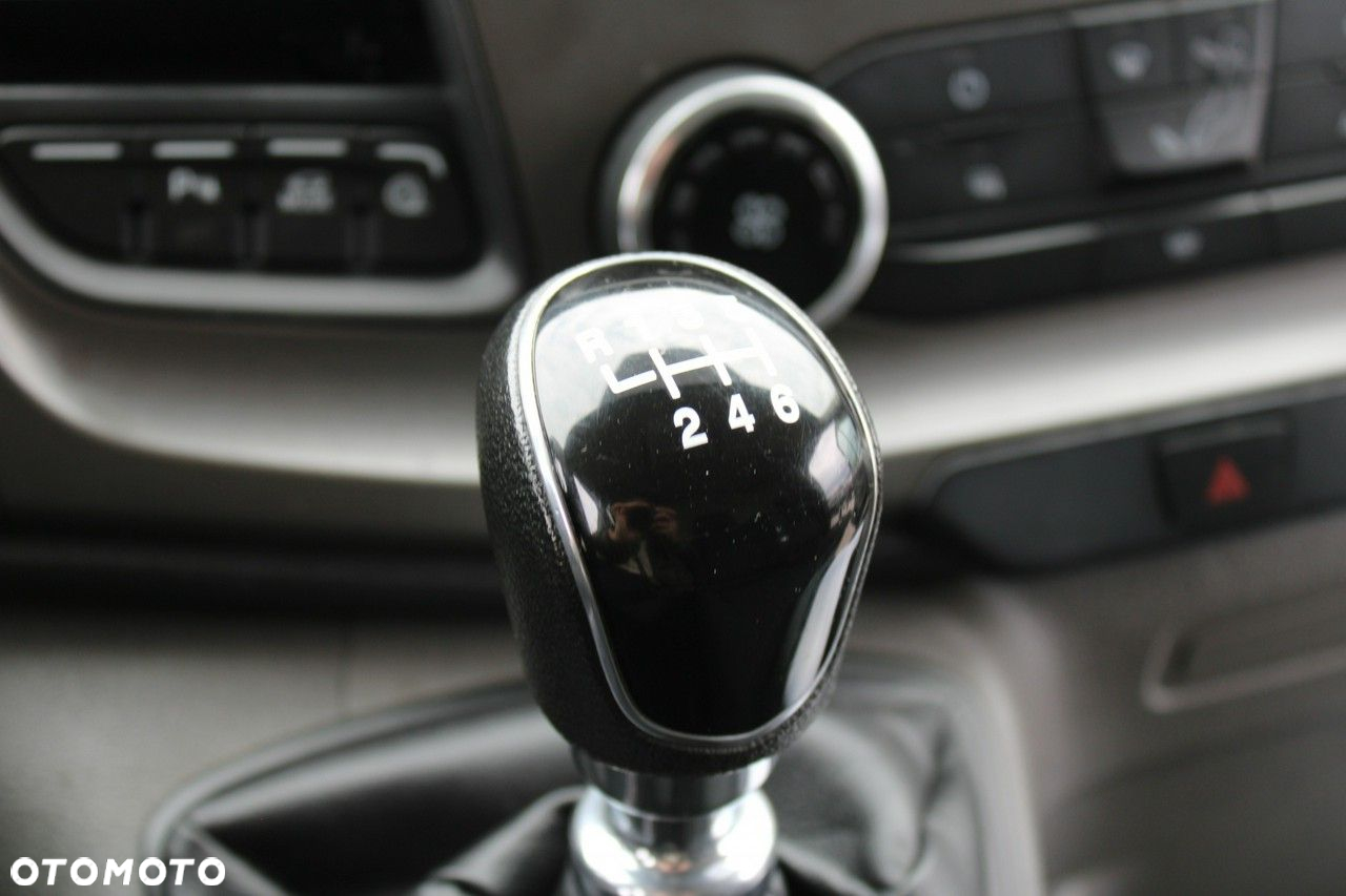 Ford Transit - 26