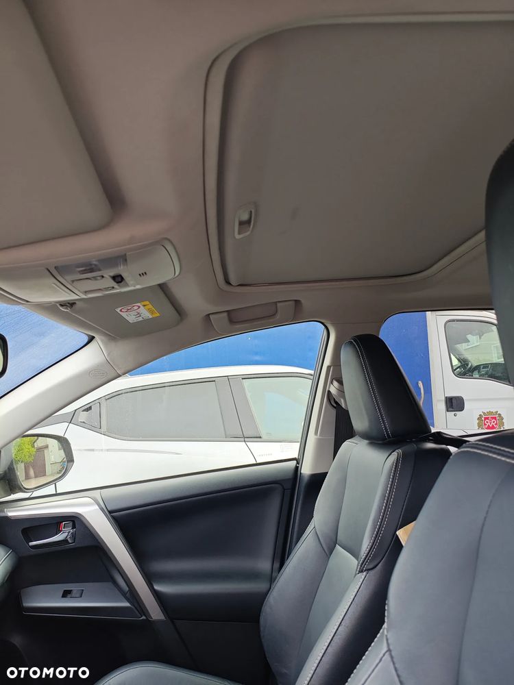 Toyota RAV4 Hybrid Premium 4x4 - 15