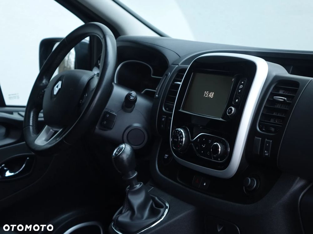 Renault Trafic Grand 1.6 dCi - 13