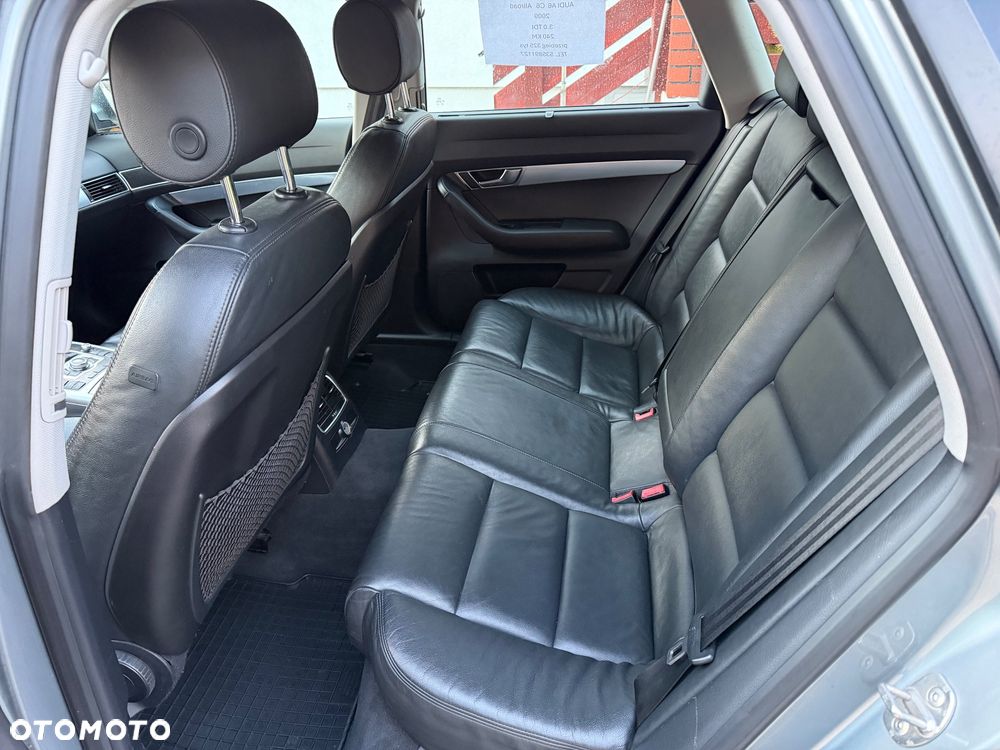 Audi A6 Allroad - 12