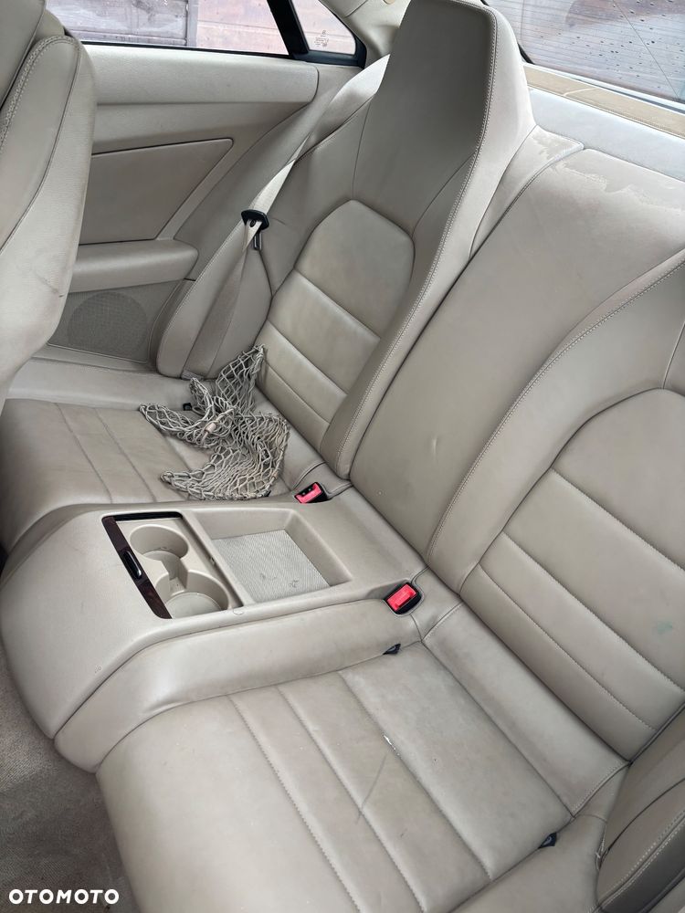 Mercedes-Benz Klasa E - 9