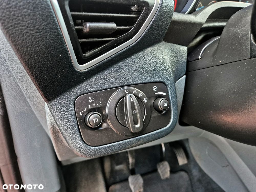 Ford C-MAX 1.6 EcoBoost Start-Stop-System SYNC Edition - 27