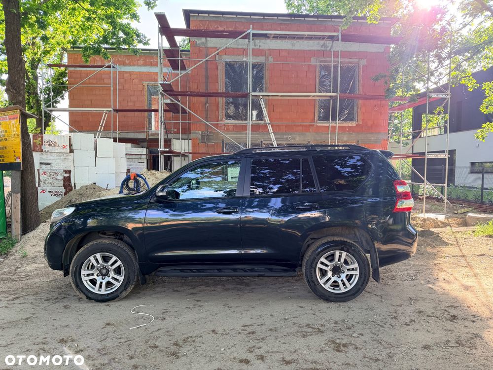 Toyota Land Cruiser LC 3.0 D-4D Prado - 8