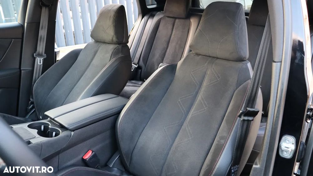 DS Automobiles DS 7 Crossback 1.6 PHeV AWD 300 EAT8 PERFORMANCE LINE + - 16