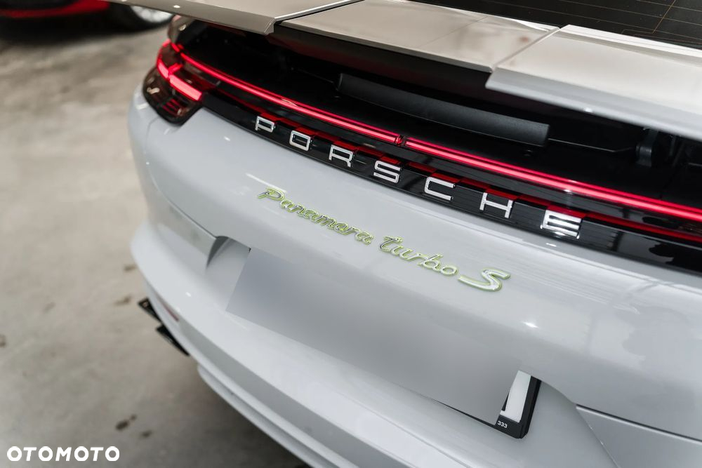 Porsche Panamera Turbo S e-Hybrid - 15