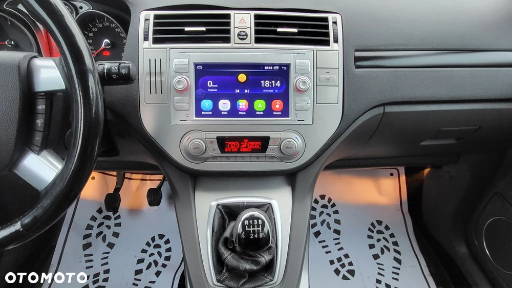 Ford Kuga 2.0 TDCi 4x4 Titanium - 22