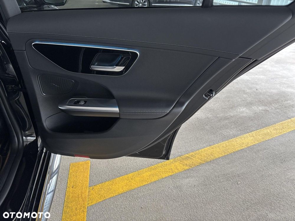 Mercedes-Benz Klasa C - 22