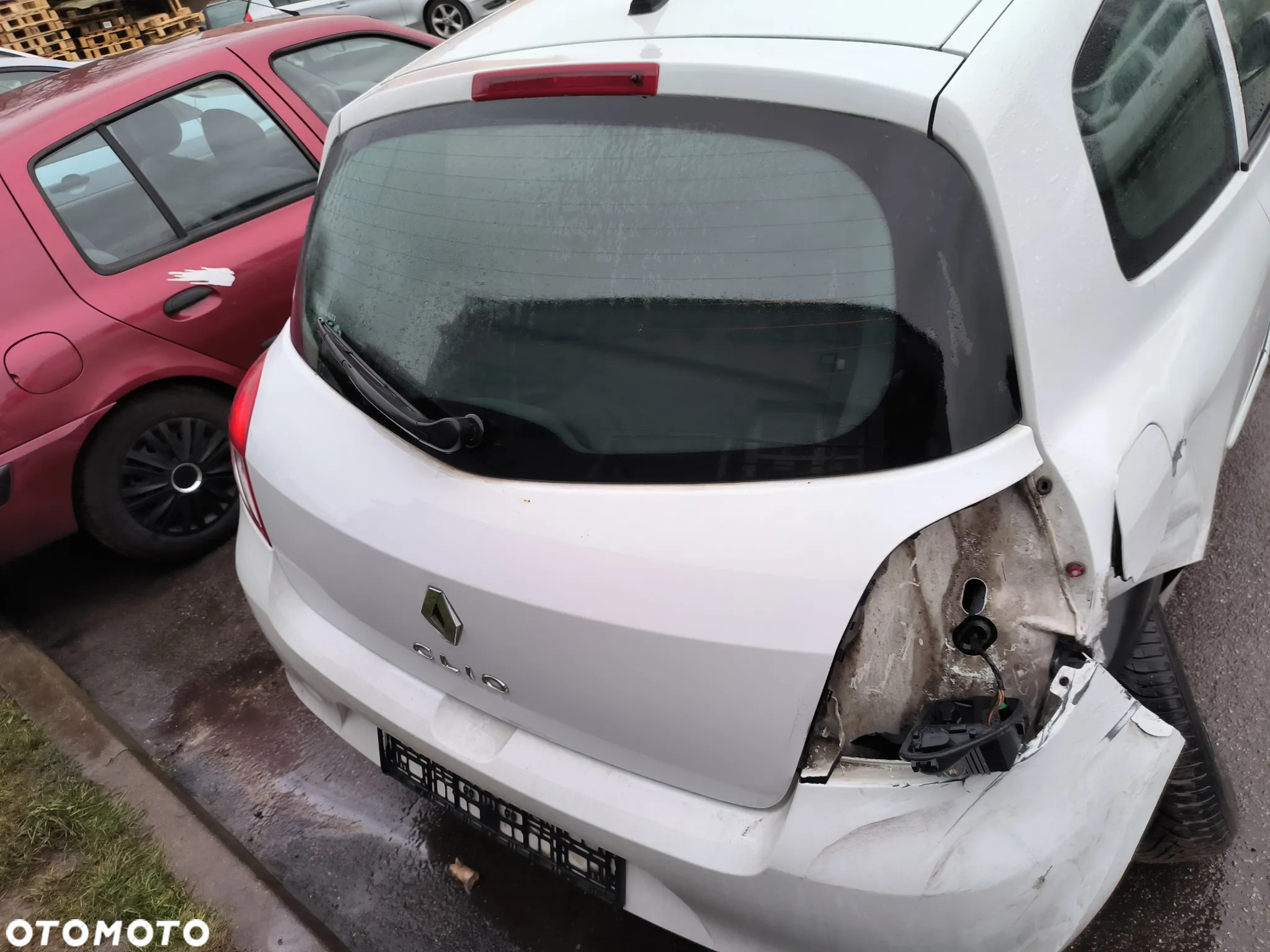 Klapa bagażnika tylna Renault Clio III Lift OV369 - 4