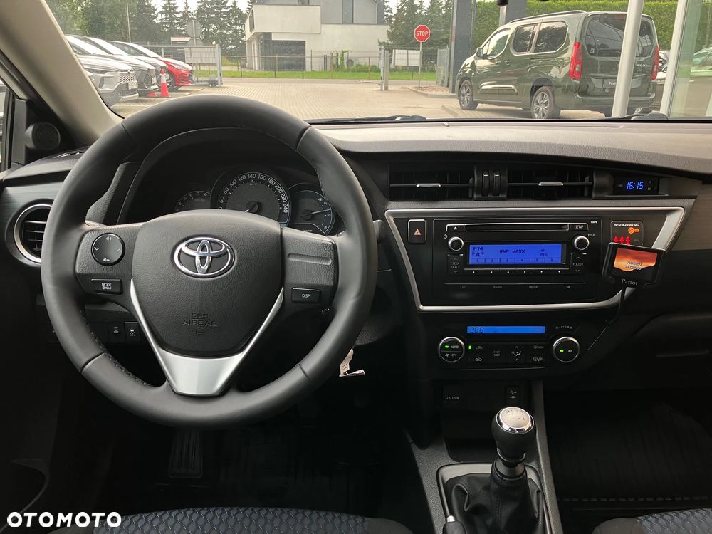 Toyota Auris 1.6 Active - 17