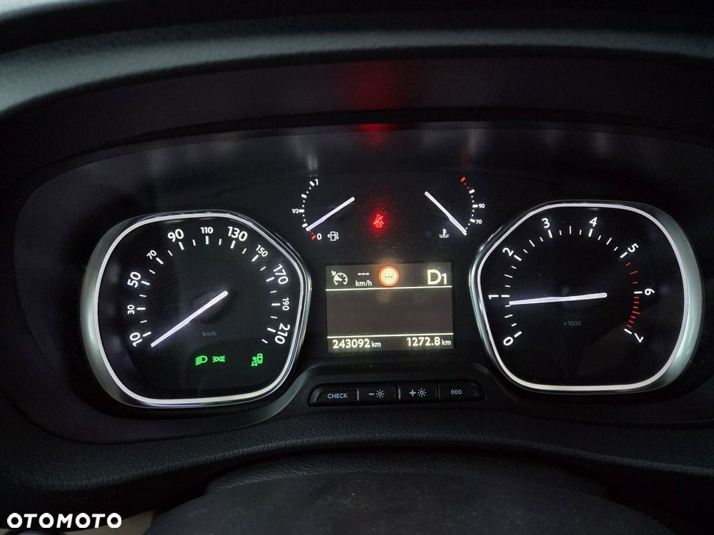 Toyota Proace Verso - 23
